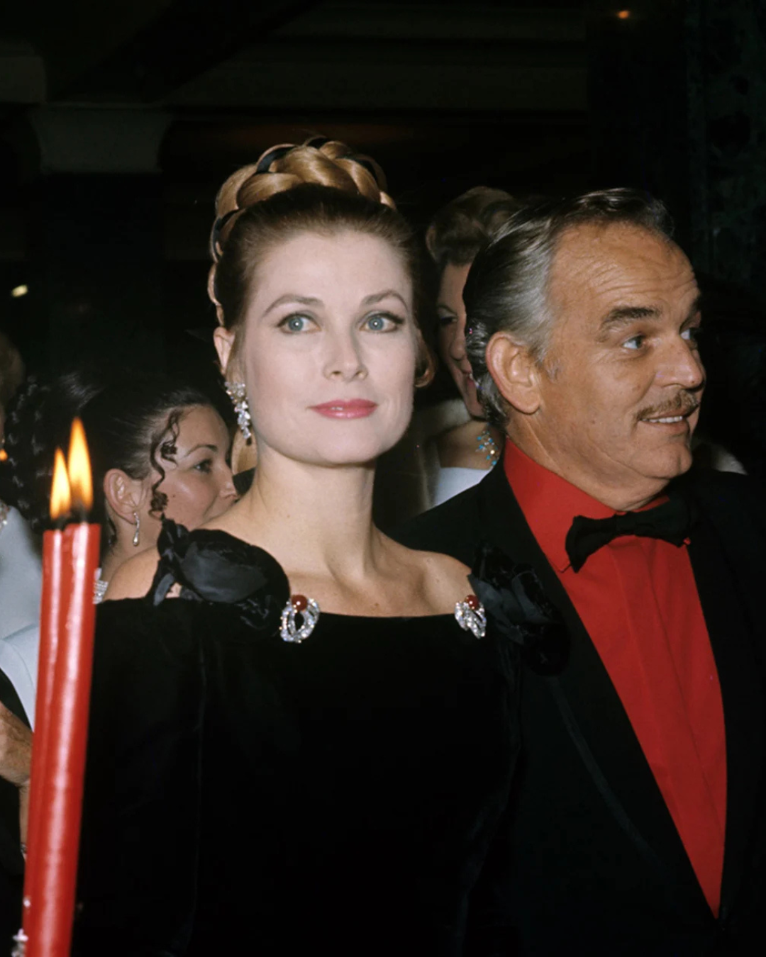THE SCORPIO BALL: GRACE KELLY Y SU FIESTA ZODIACAL