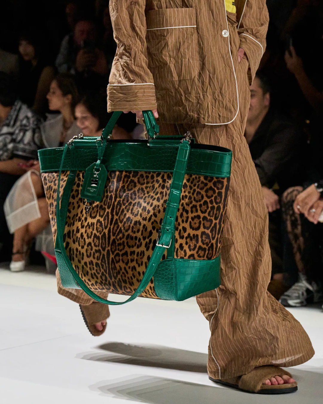 BIENVENIDOS AL SLEEPOVER DE DOLCE & GABBANA: MEN’S FASHION WEEK 2026
