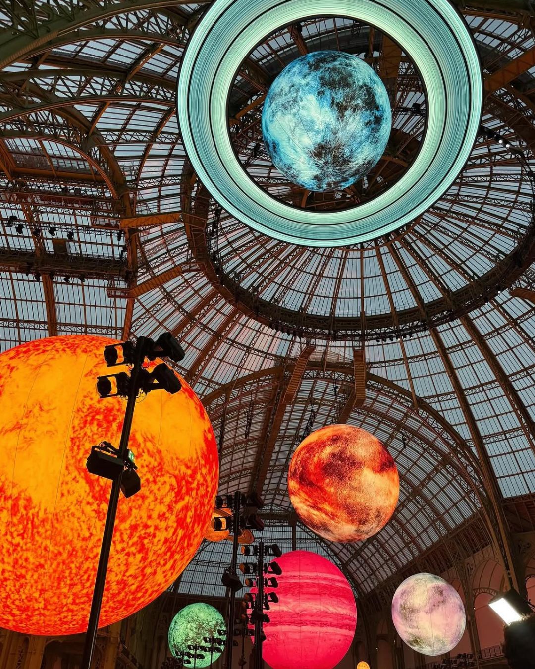 CHANEL SS26: UNA VISIÓN DE OTRO PLANETA