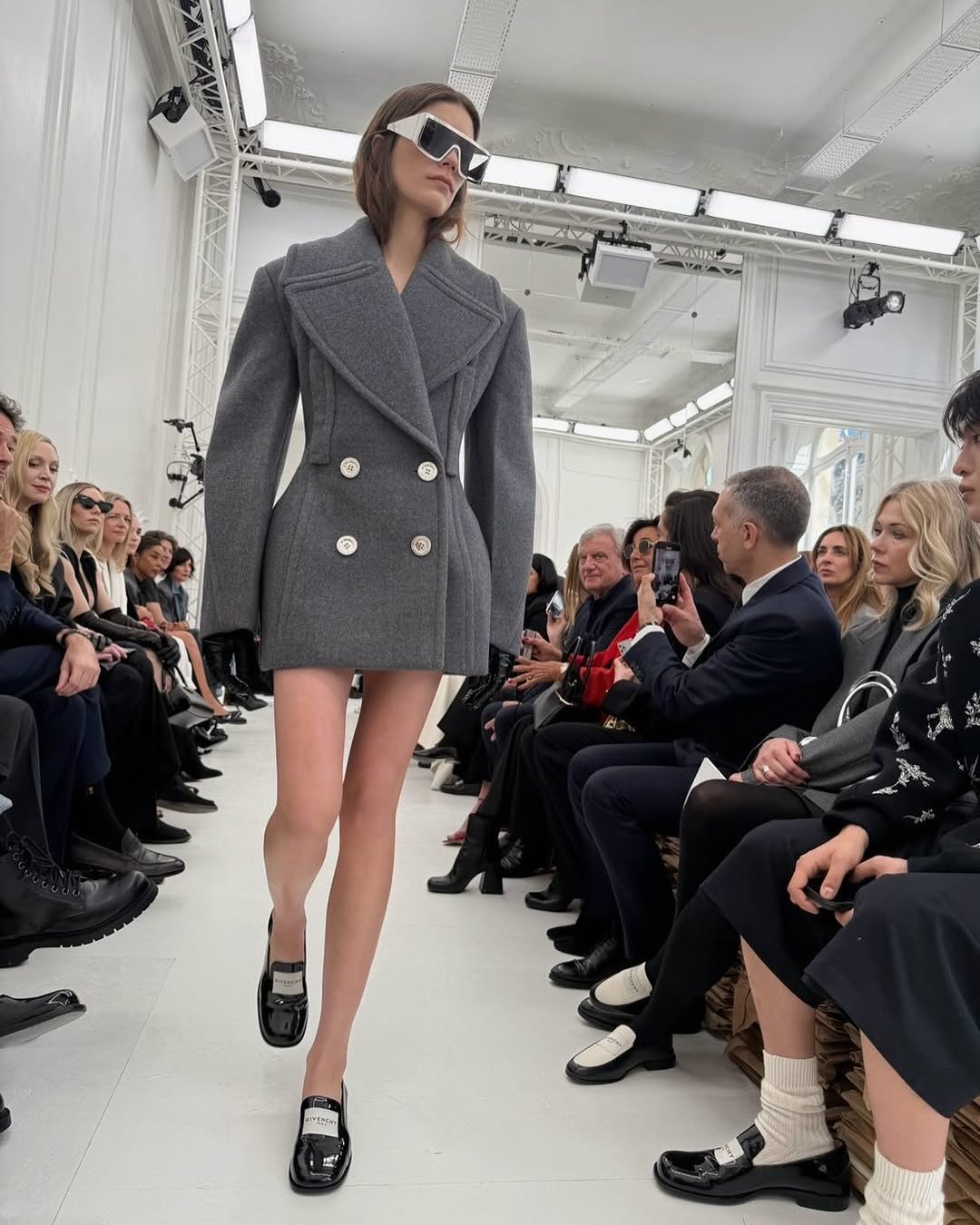 GIVENCHY SE REINVENTA CON SARAH BURTON