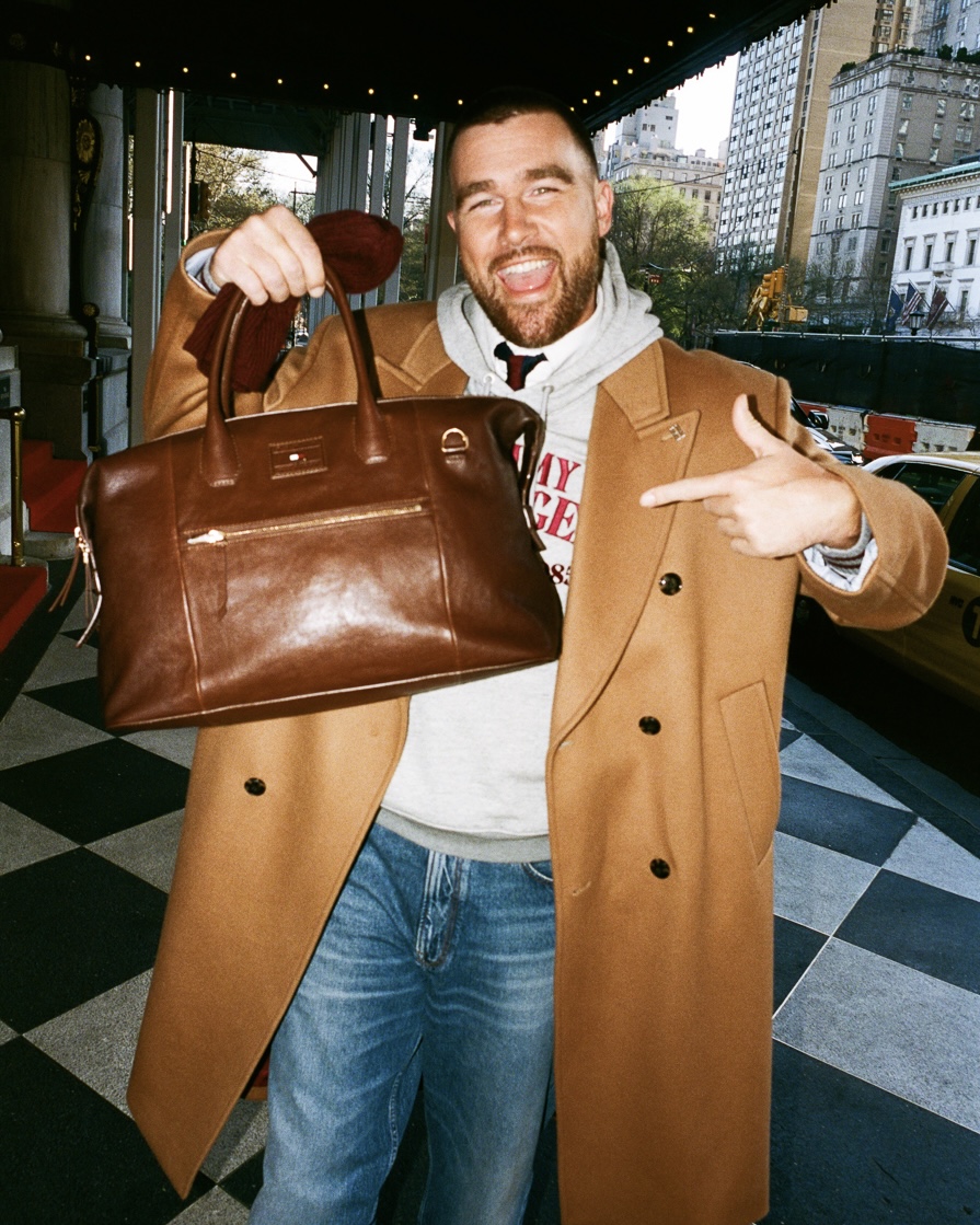 TOMMY HILFIGER, TRAVIS KELCE Y LA MAGIA DE NUEVA YORK DESDE THE PLAZA